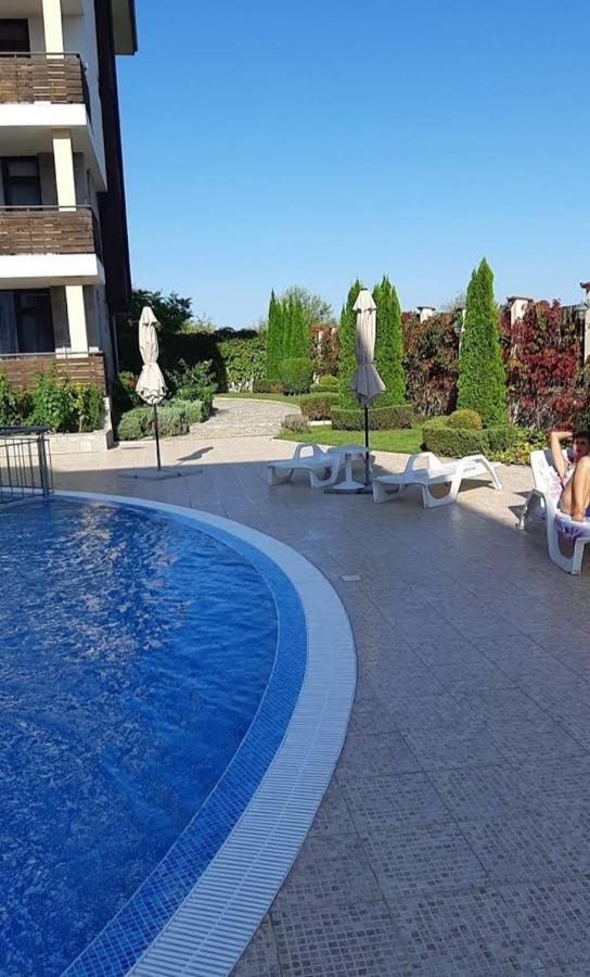 Victoria'S Apartments Nesebar Nessebar Exterior foto